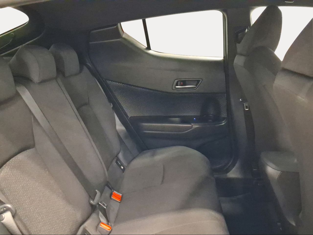 Toyota C-HR 1.8 125H Advance  - Foto 8