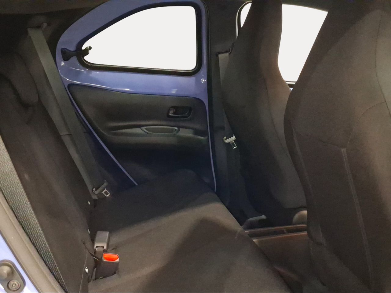 Toyota Aygo X Cross Hybrid MC26 1.5 116CV Like  - Foto 8