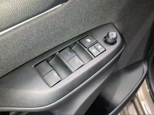 Toyota Yaris 1.5 125 S-Edition  - Foto 24