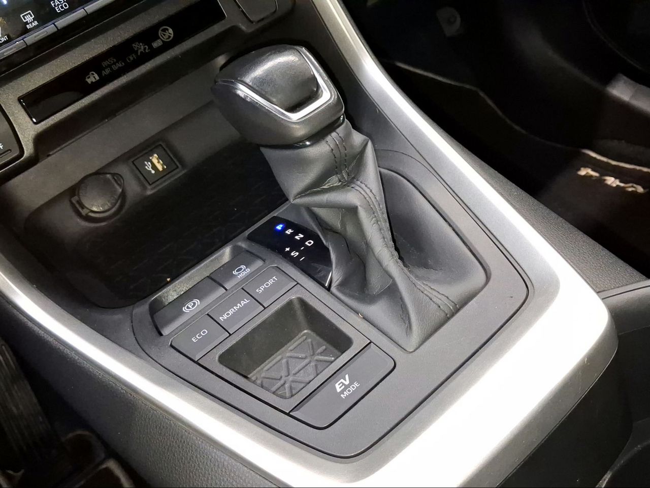 Toyota Rav4 220H e-CVT 4x2 Advance  - Foto 22
