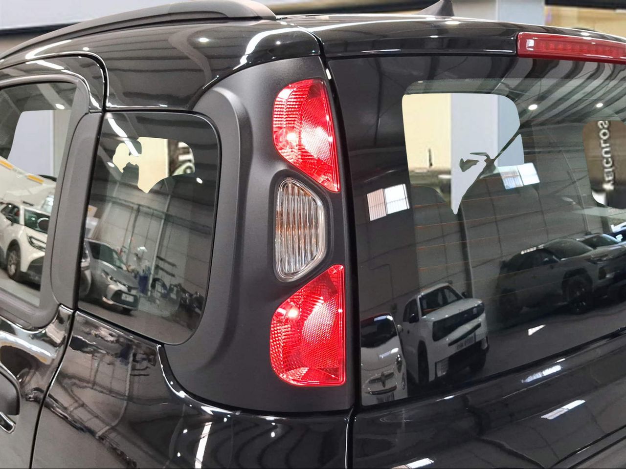 Fiat Panda Cross 1.0 Hybrid 51kw (70CV)  - Foto 20