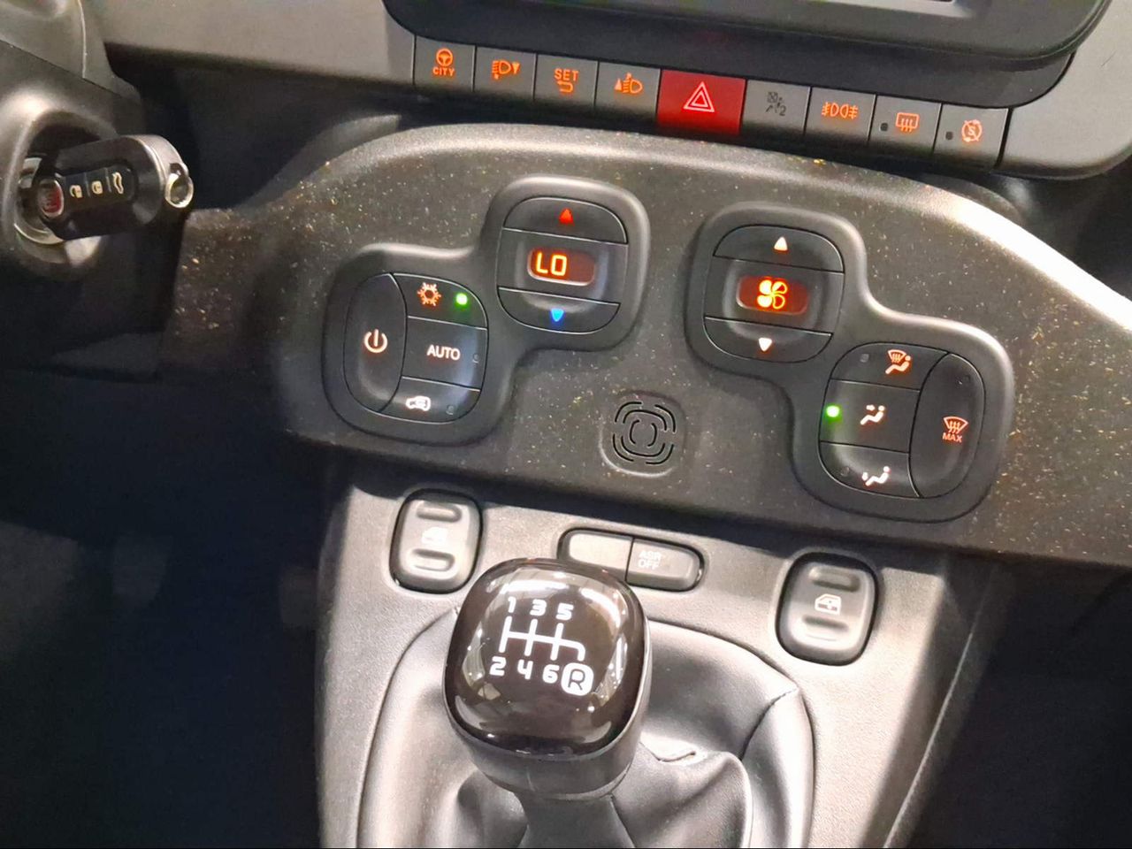 Fiat Panda Cross 1.0 Hybrid 51kw (70CV)  - Foto 16