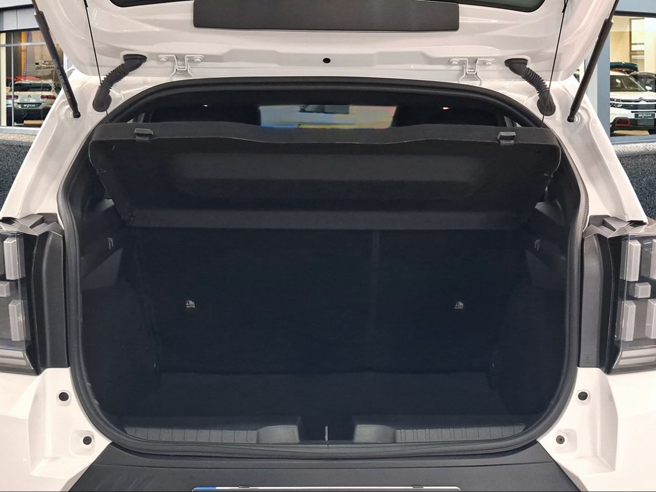 Fiat Grande Panda Icon MHEV 74kW (100cv)  - Foto 7