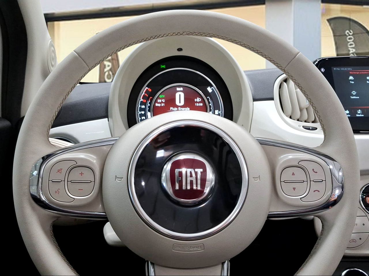 Fiat 500C Dolcevita 1.0 Hybrid 51KW (70 CV)  - Foto 19