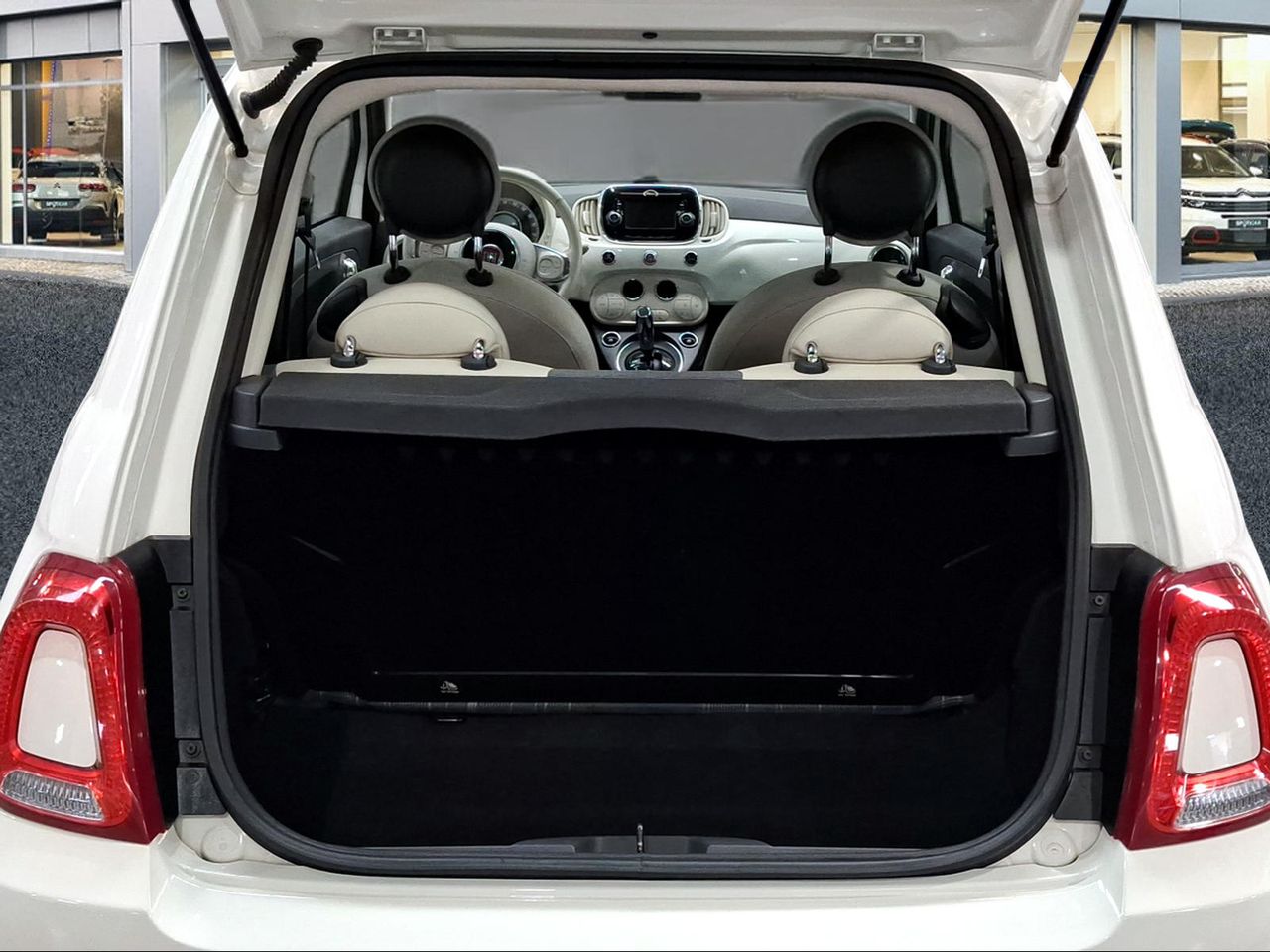 Fiat 500 1.2 8v 51kW (69CV) Lounge Automático  - Foto 7