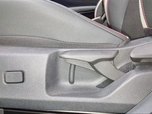 Toyota Corolla 140H GR-Sport  - Foto 23