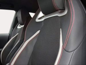 Toyota Corolla 140H GR-Sport  - Foto 22