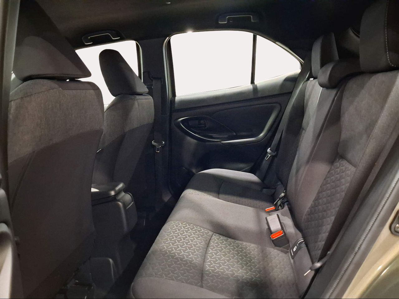 Toyota Yaris Cross 1.5 120H Active Tech  - Foto 12