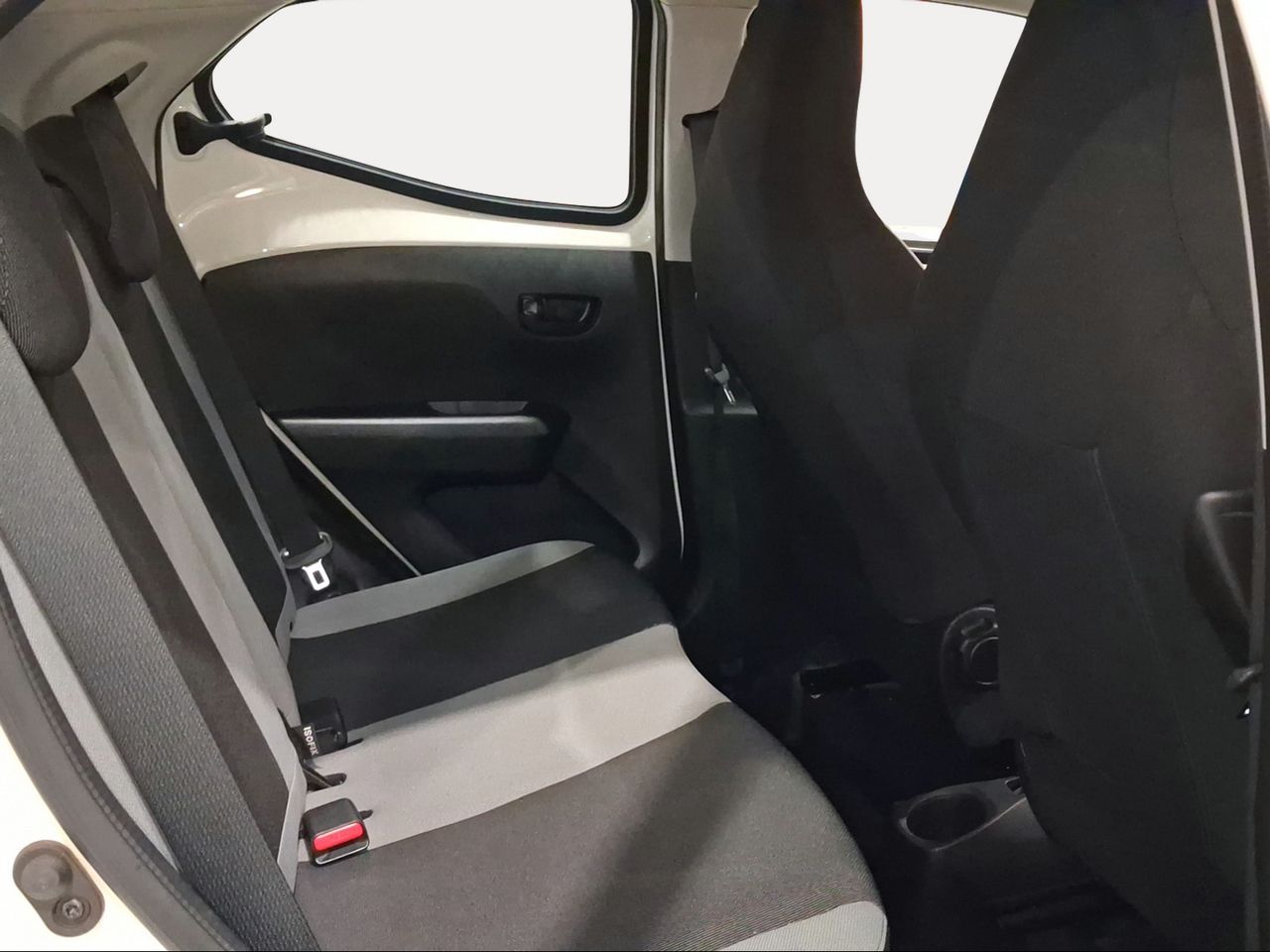 Toyota Aygo 1.0 70 x-play  - Foto 8