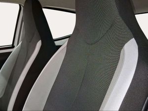 Toyota Aygo 1.0 70 x-play  - Foto 23