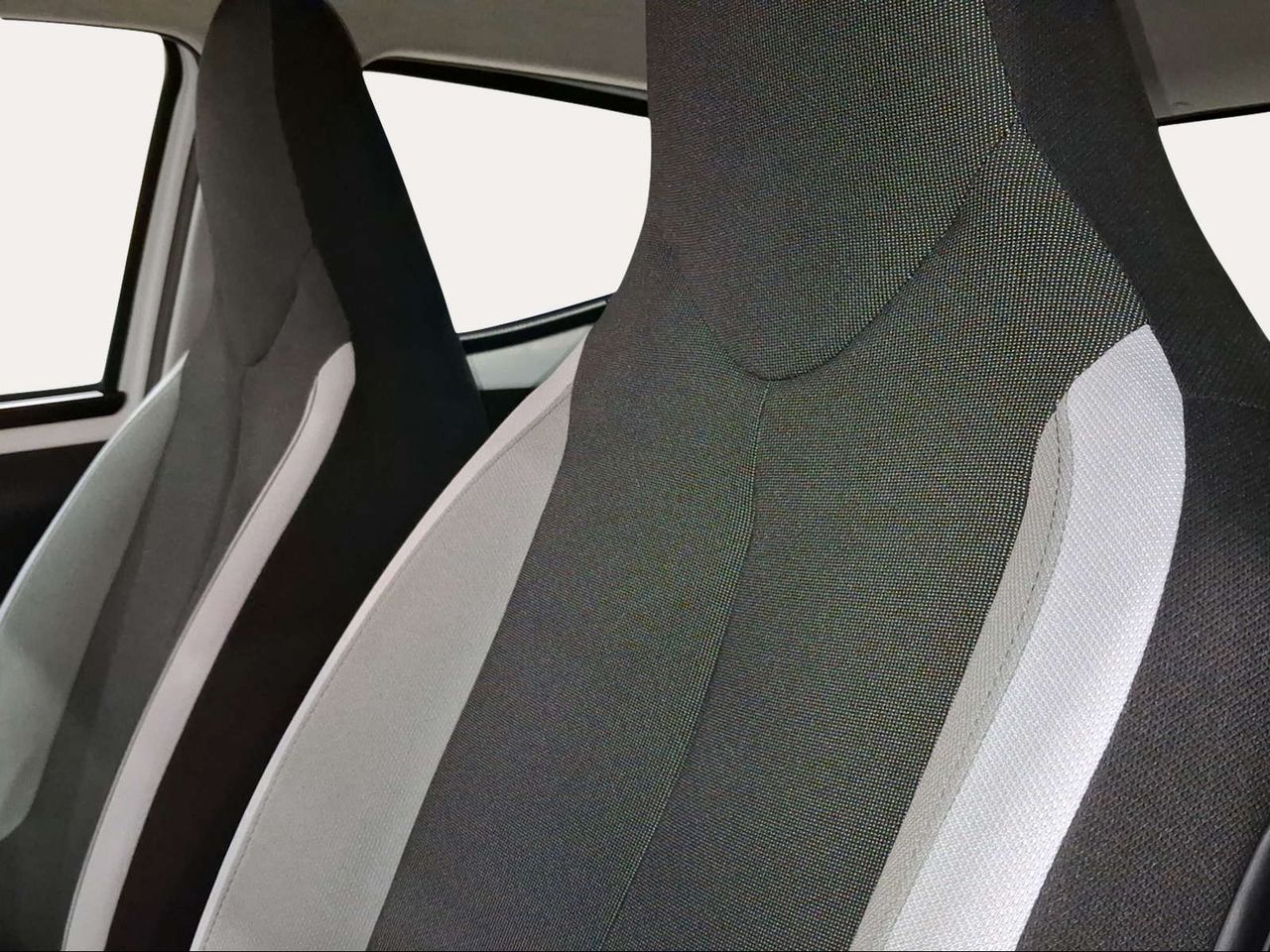 Toyota Aygo 1.0 70 x-play  - Foto 23