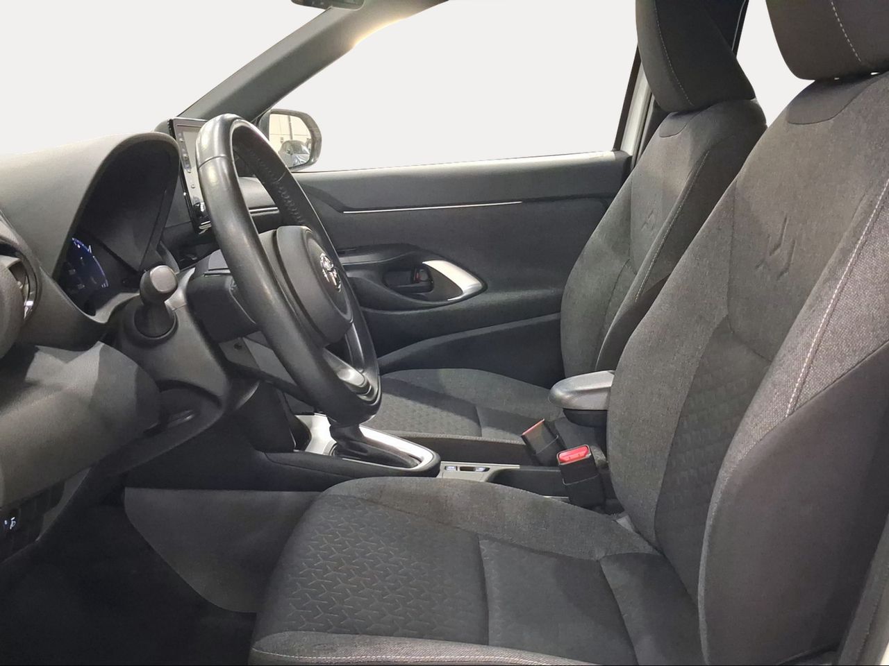 Toyota Yaris Cross 1.5 120H Active Tech  - Foto 13