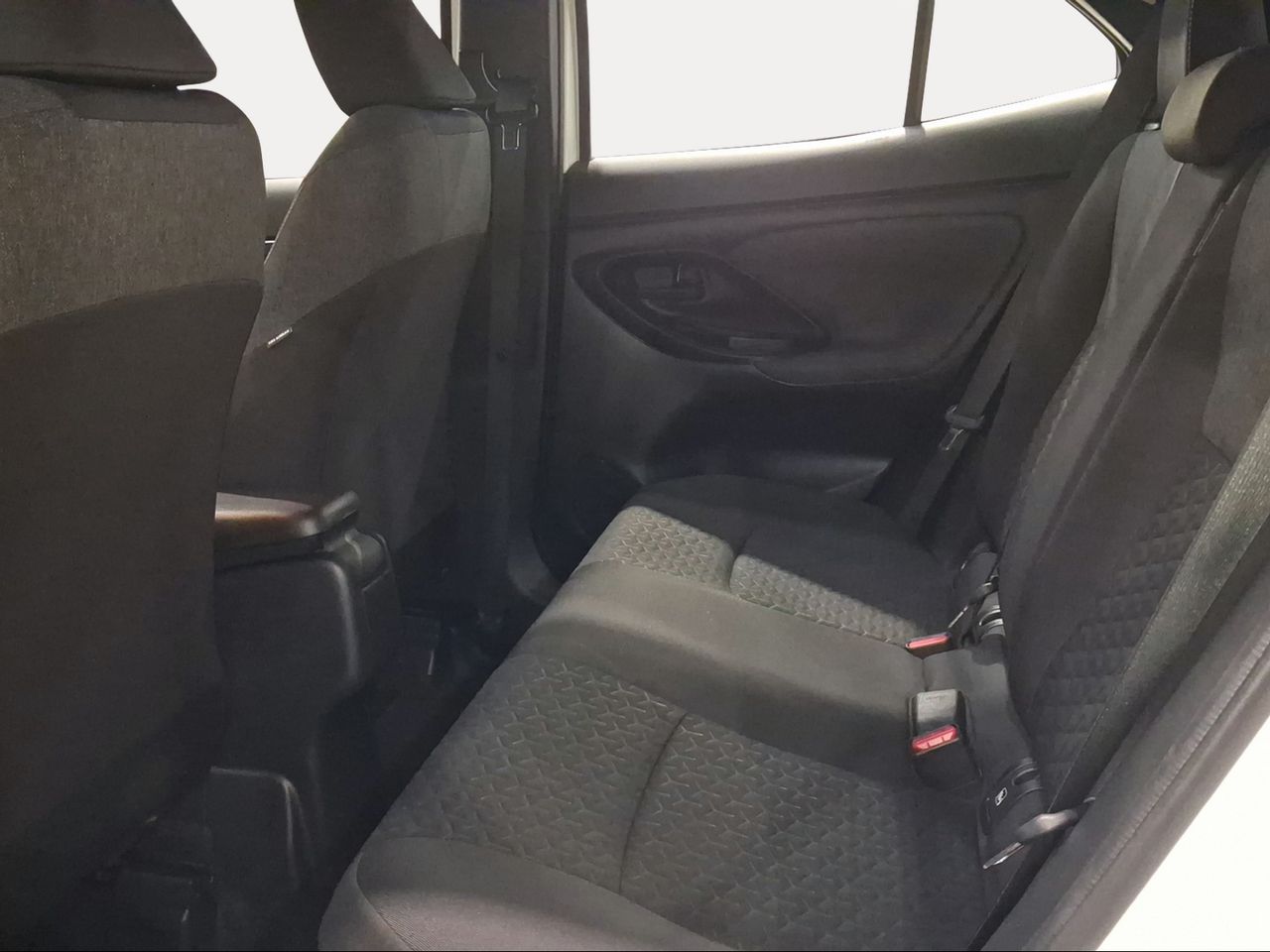Toyota Yaris Cross 1.5 120H Active Tech  - Foto 12