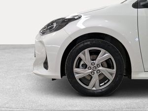 Toyota Yaris 1.5 120H Active Plus  - Foto 17