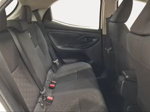 Toyota Yaris 1.5 120H Active Plus  - Foto 8