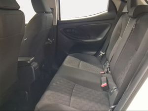 Toyota Yaris 1.5 120H Active Plus  - Foto 12