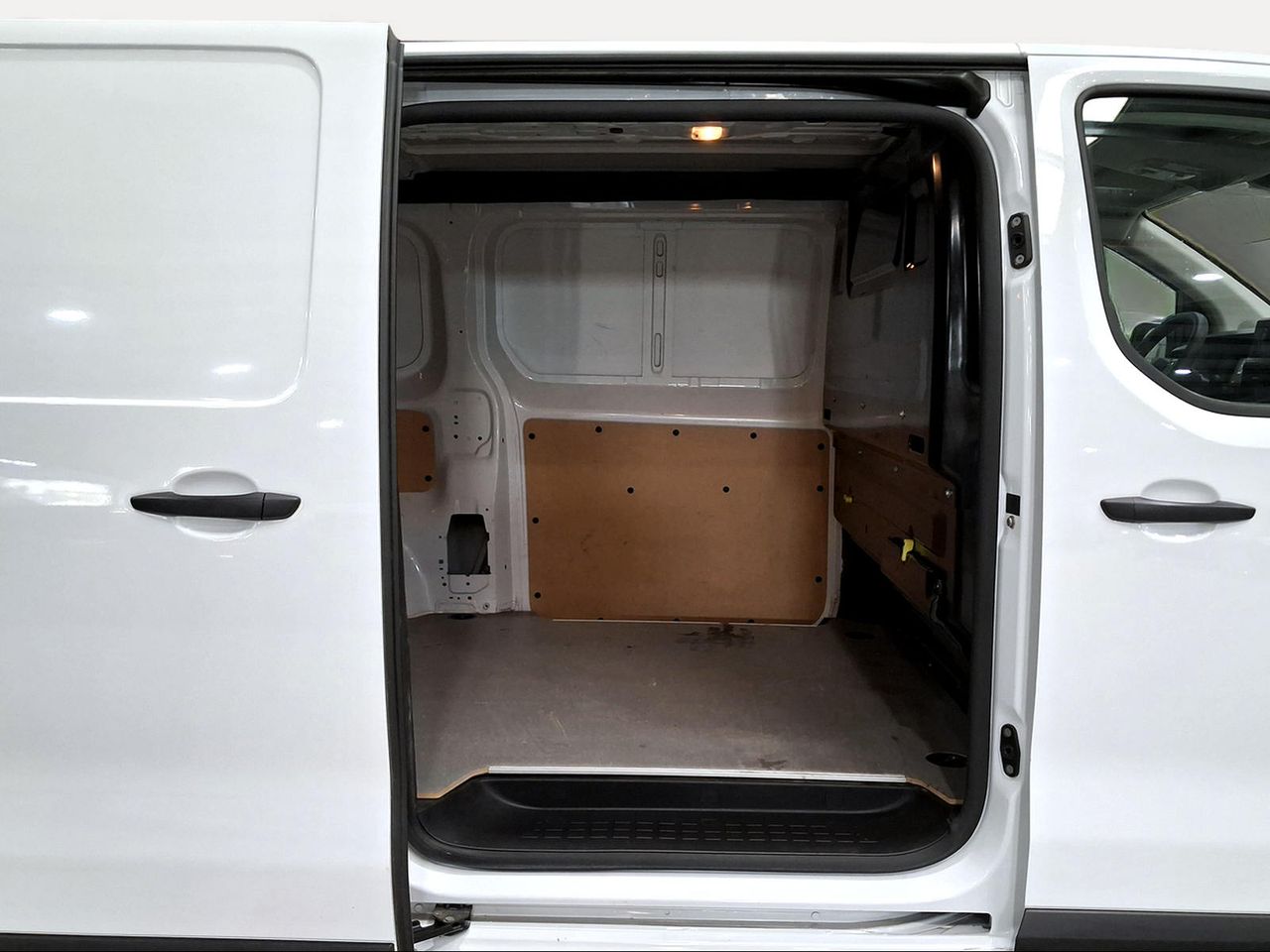 Toyota Proace VAN GX 1PL L1 1.5D 120CV 6TM  - Foto 12