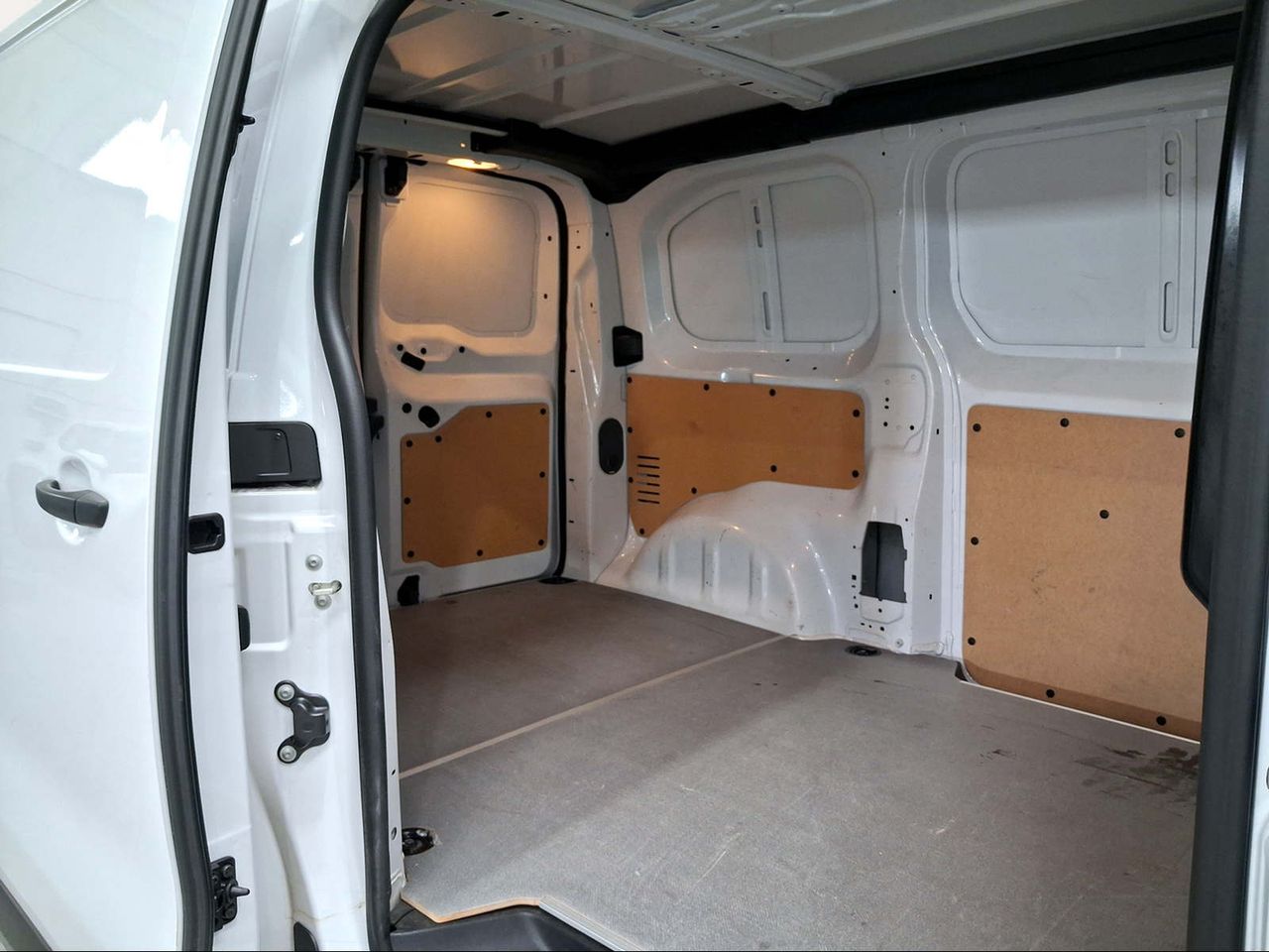 Toyota Proace VAN GX 1PL L1 1.5D 120CV 6TM  - Foto 8