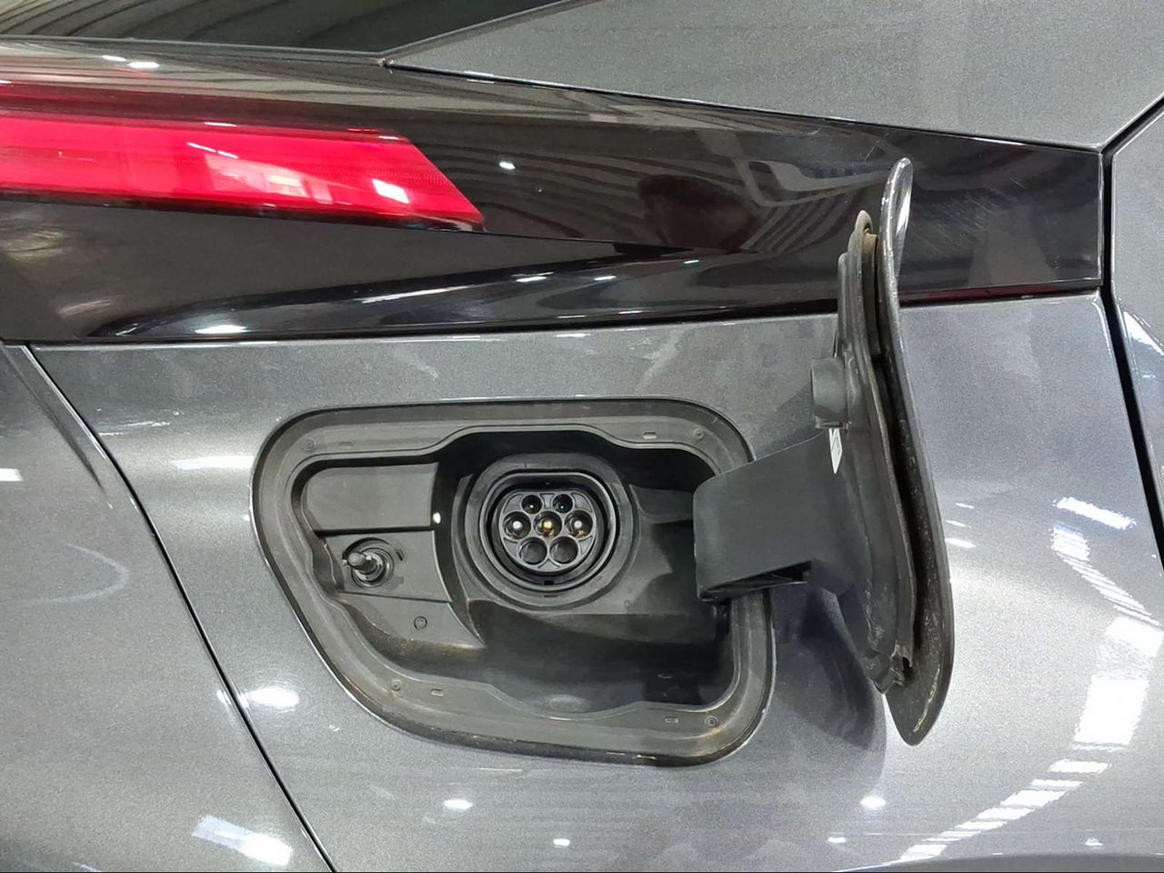 Toyota C-HR 2.0 220PH Advance  - Foto 7