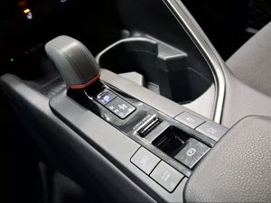 Toyota C-HR 2.0 220PH Advance  - Foto 25