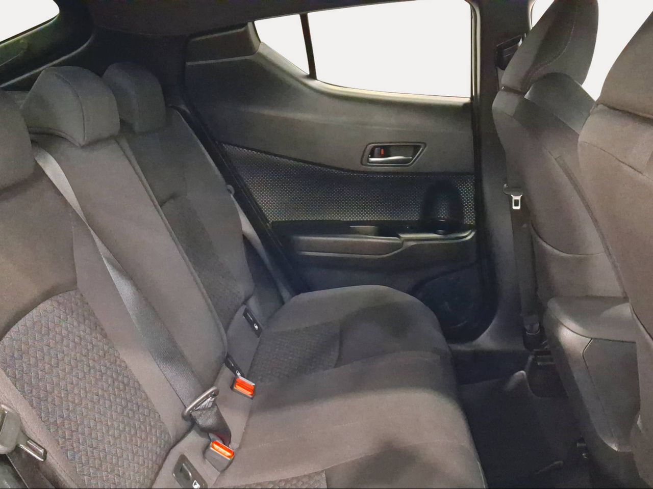 Toyota C-HR 1.8 125H Advance  - Foto 8