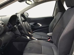 Toyota Yaris 1.5 120H Active Tech  - Foto 13