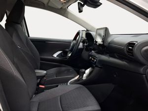 Toyota Yaris 1.5 120H Active Tech  - Foto 7