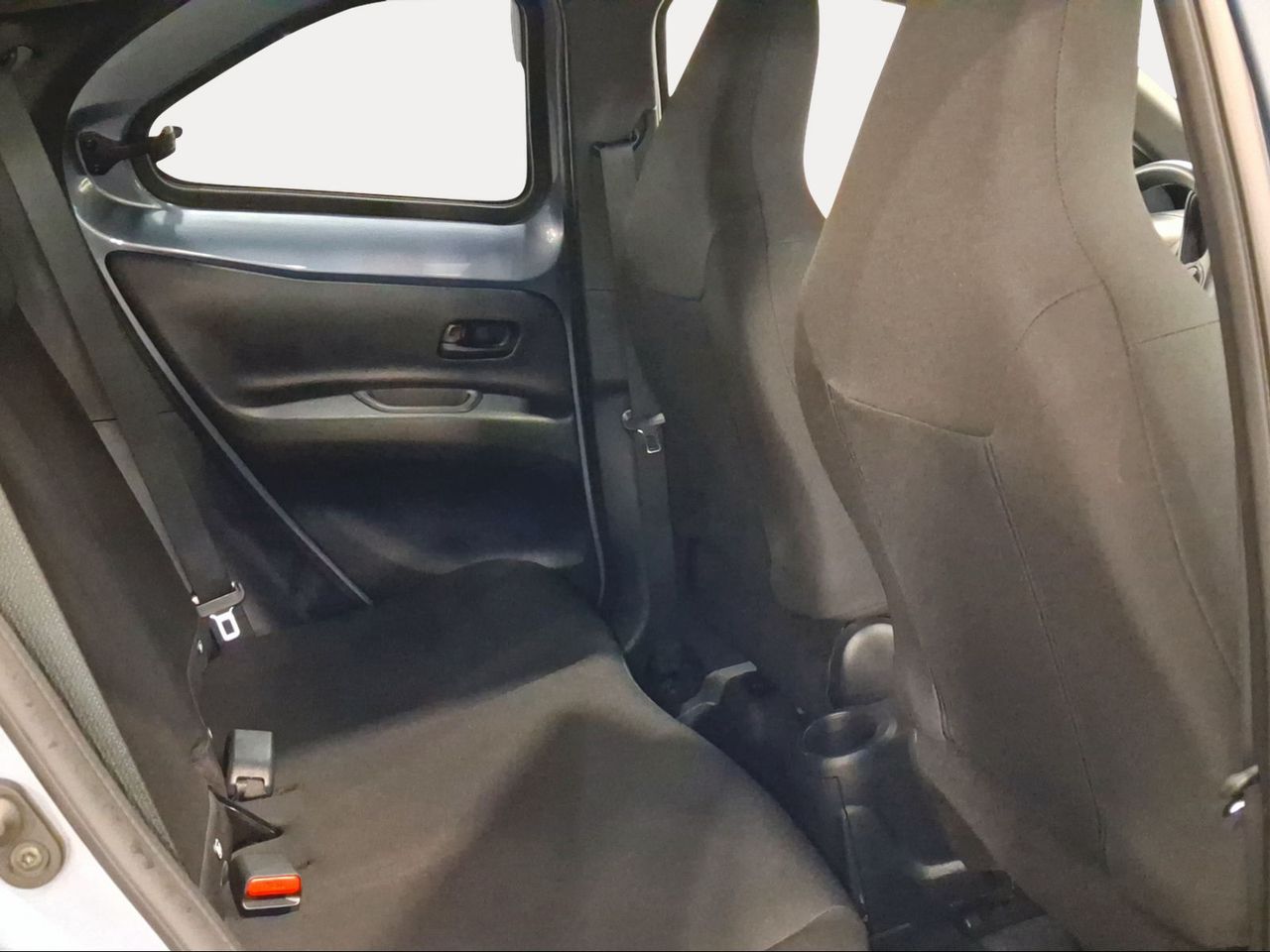 Toyota Aygo X Cross 1.0 VVT-I 72CV Play  - Foto 8