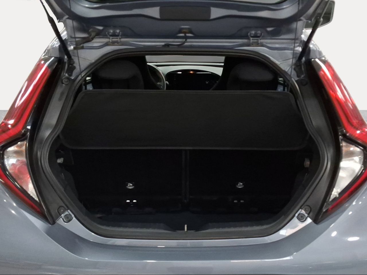 Toyota Aygo X Cross 1.0 VVT-I 72CV Play  - Foto 11