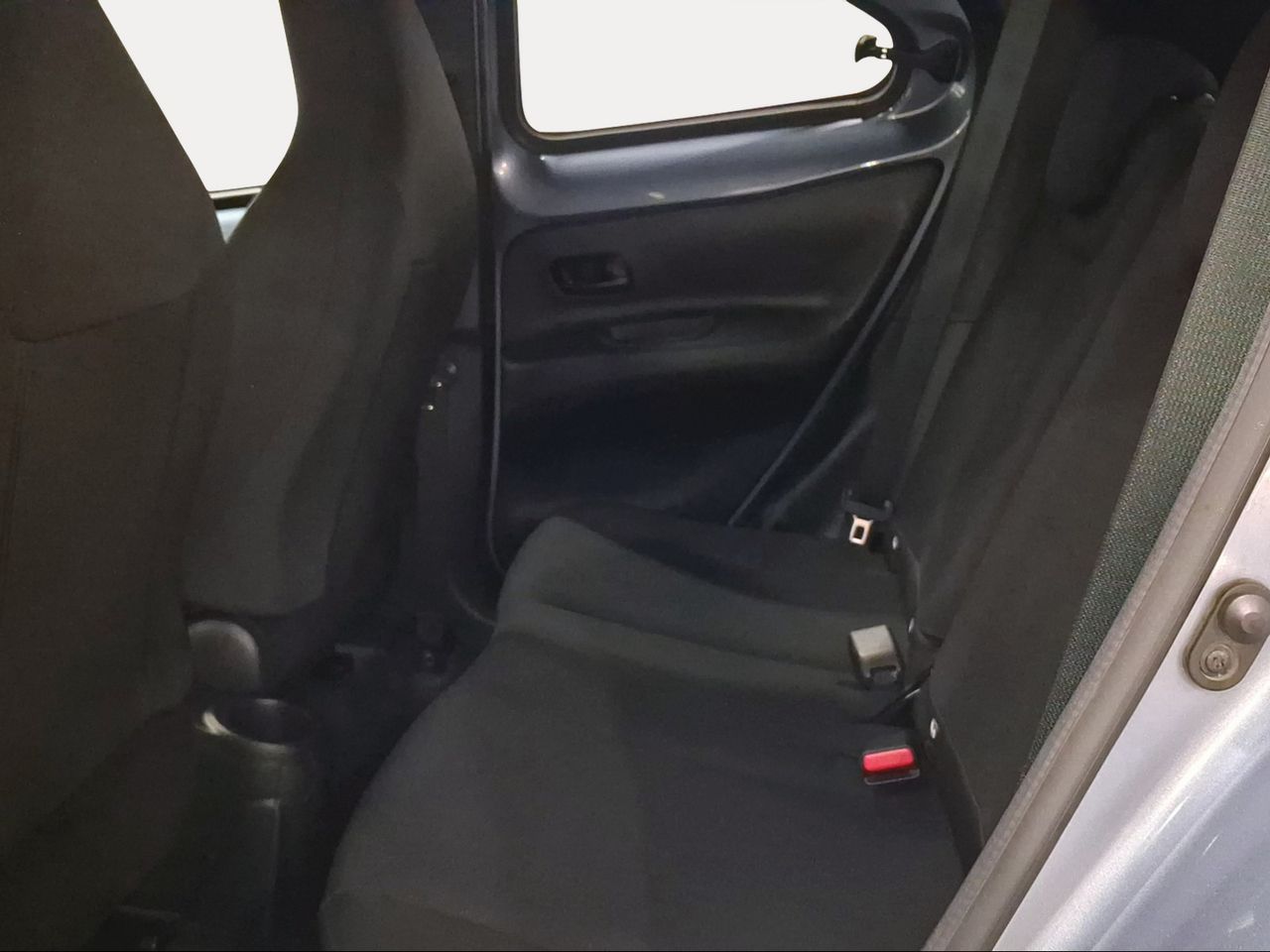 Toyota Aygo X Cross 1.0 VVT-I 72CV Play  - Foto 12