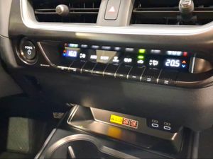 Lexus UX 300h F Sport Legend  - Foto 15