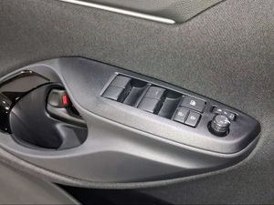 Toyota Yaris Cross 1.5 130H Active  - Foto 23