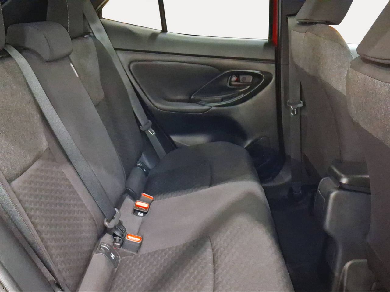 Toyota Yaris Cross 1.5 130H Active  - Foto 8