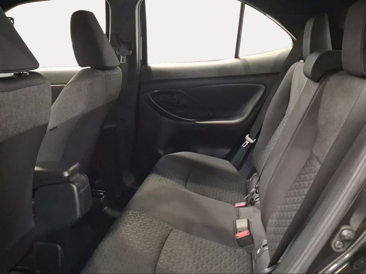 Toyota Yaris Cross 1.5 120H Active Tech  - Foto 12