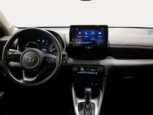 Toyota Yaris 1.5 120H Active Plus  - Foto 9