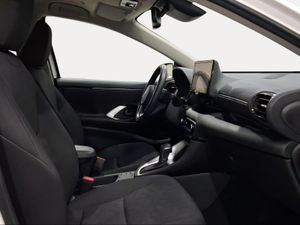 Toyota Yaris 1.5 120H Active Plus  - Foto 7