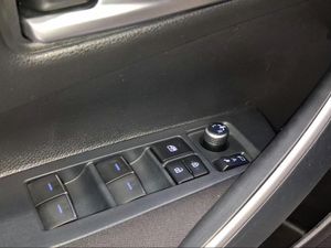 Toyota Corolla 1.8 125H STYLE E-CVT SEDAN  - Foto 22