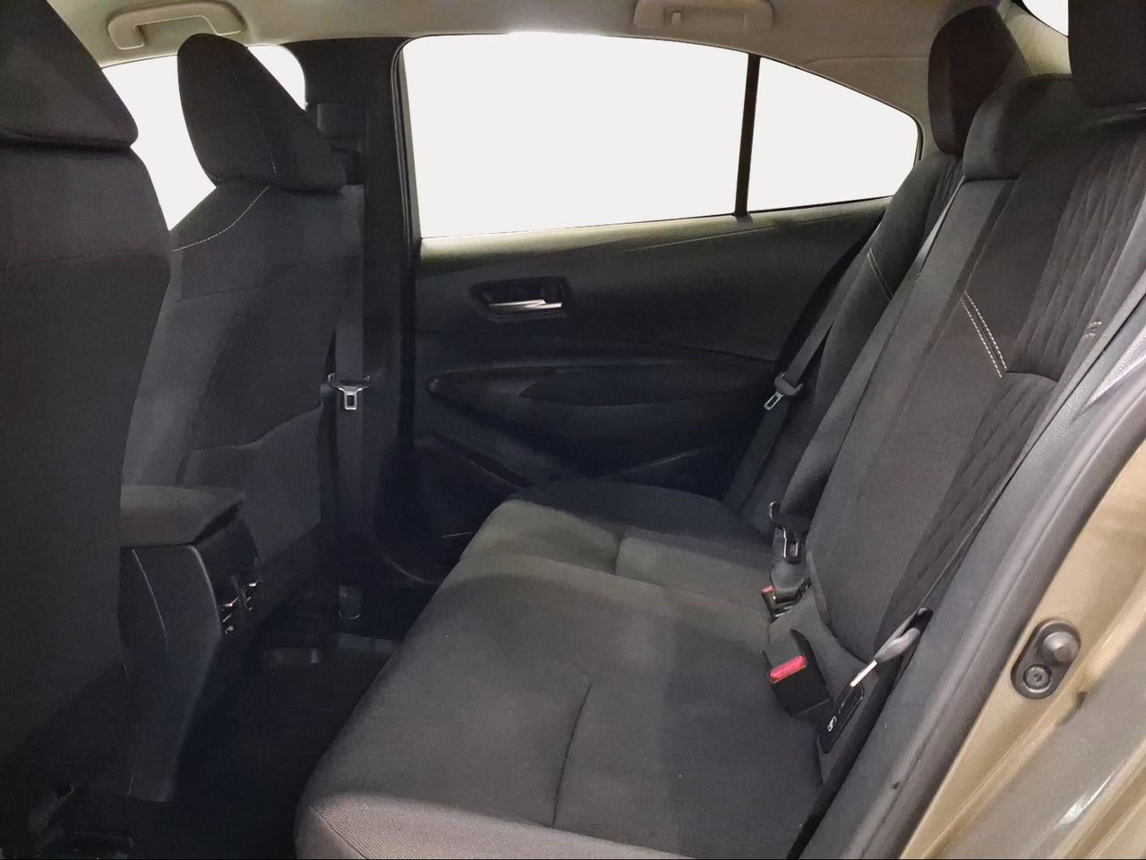 Toyota Corolla 1.8 125H STYLE E-CVT SEDAN  - Foto 12
