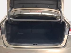 Toyota Corolla 1.8 125H STYLE E-CVT SEDAN  - Foto 11