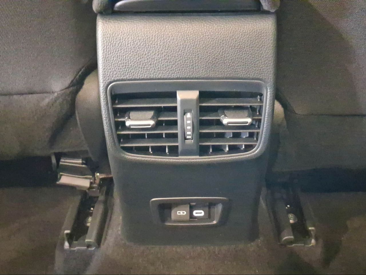 Toyota Corolla 140H Style Plus  - Foto 27