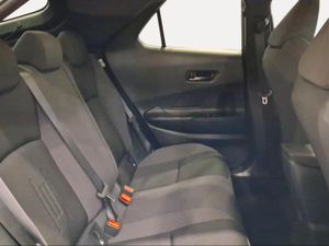 Toyota C-HR 1.8 140H Advance Plus Skyview  - Foto 8