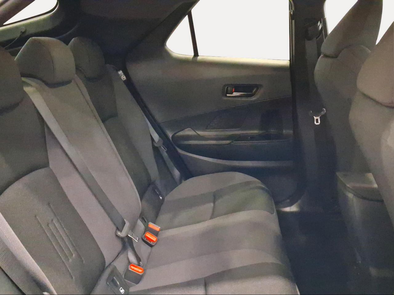 Toyota C-HR 1.8 140H Advance Plus Skyview  - Foto 8