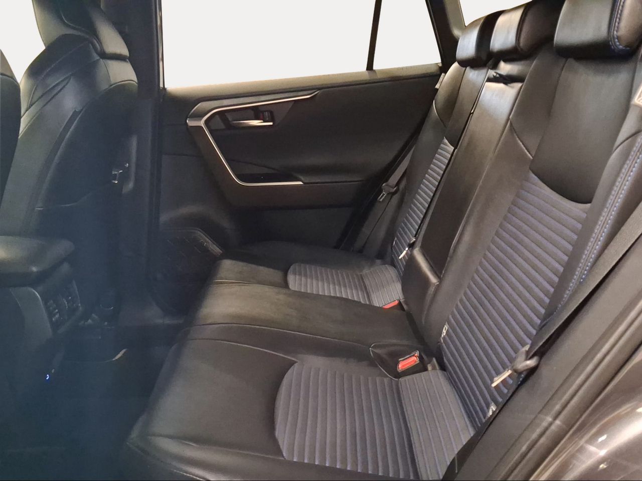 Toyota Rav4 2.5l 220H Style 2WD  - Foto 8