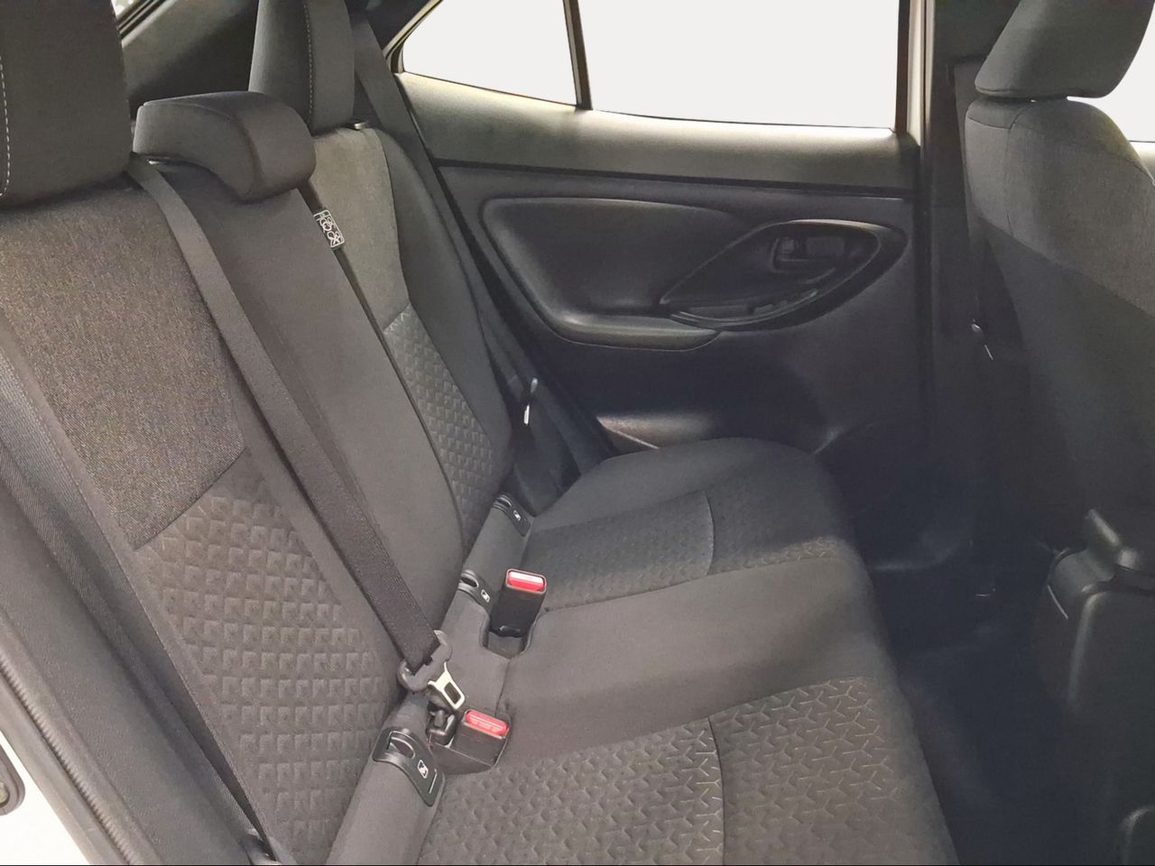 Toyota Yaris Cross 1.5 120H Active Tech  - Foto 12