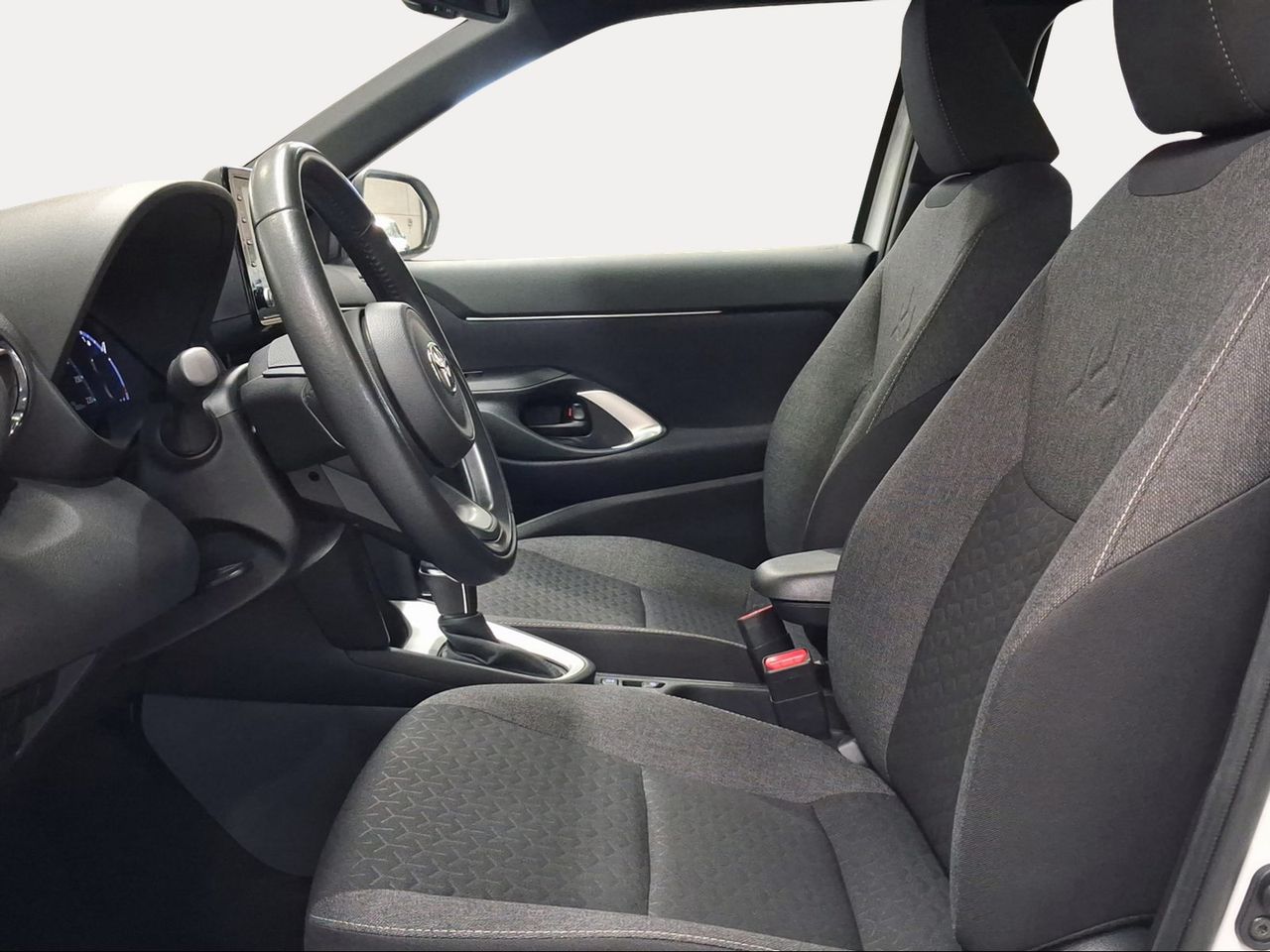 Toyota Yaris Cross 1.5 120H Active Tech  - Foto 13