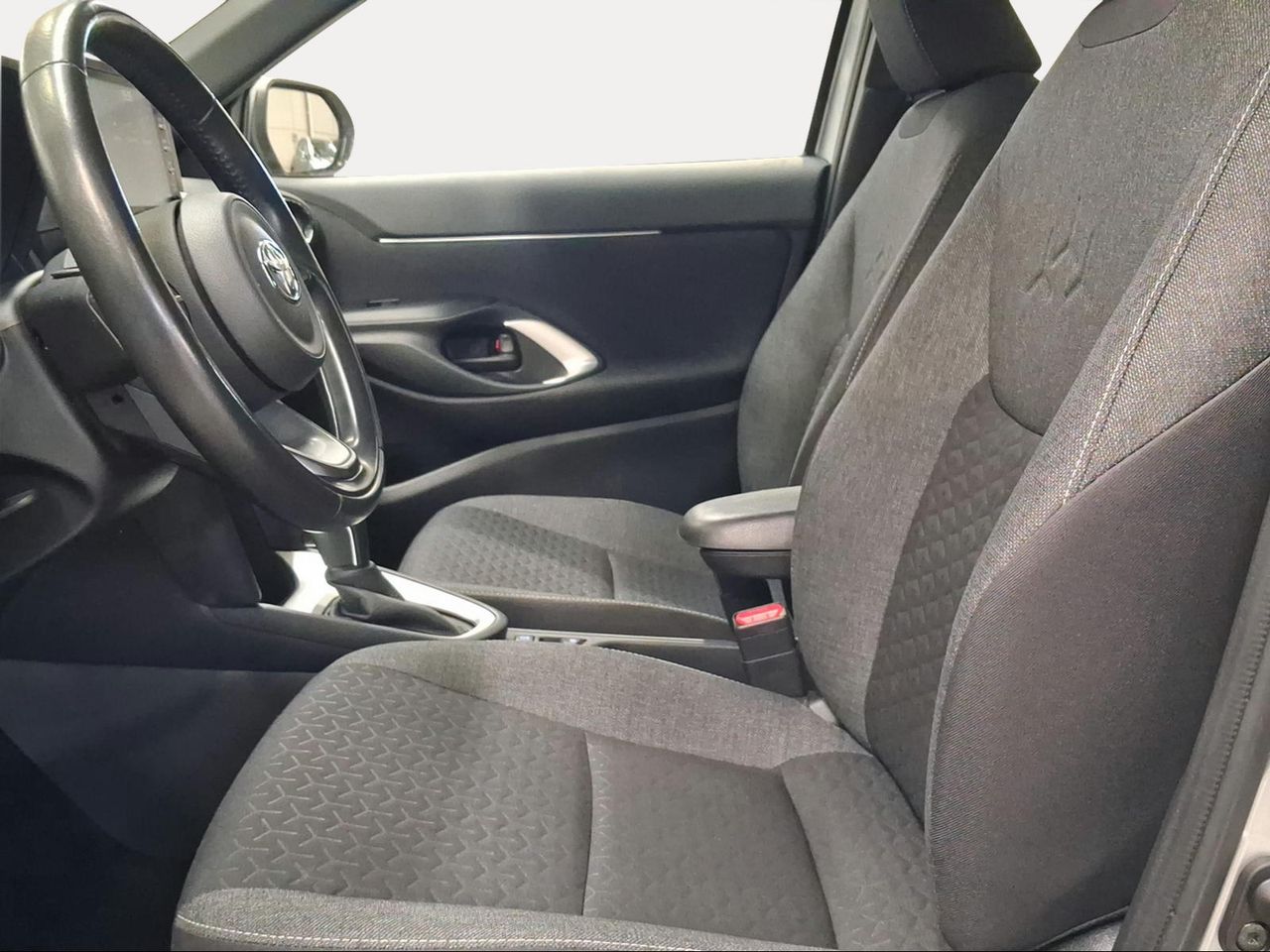 Toyota Yaris Cross 1.5 120H Active Tech  - Foto 13