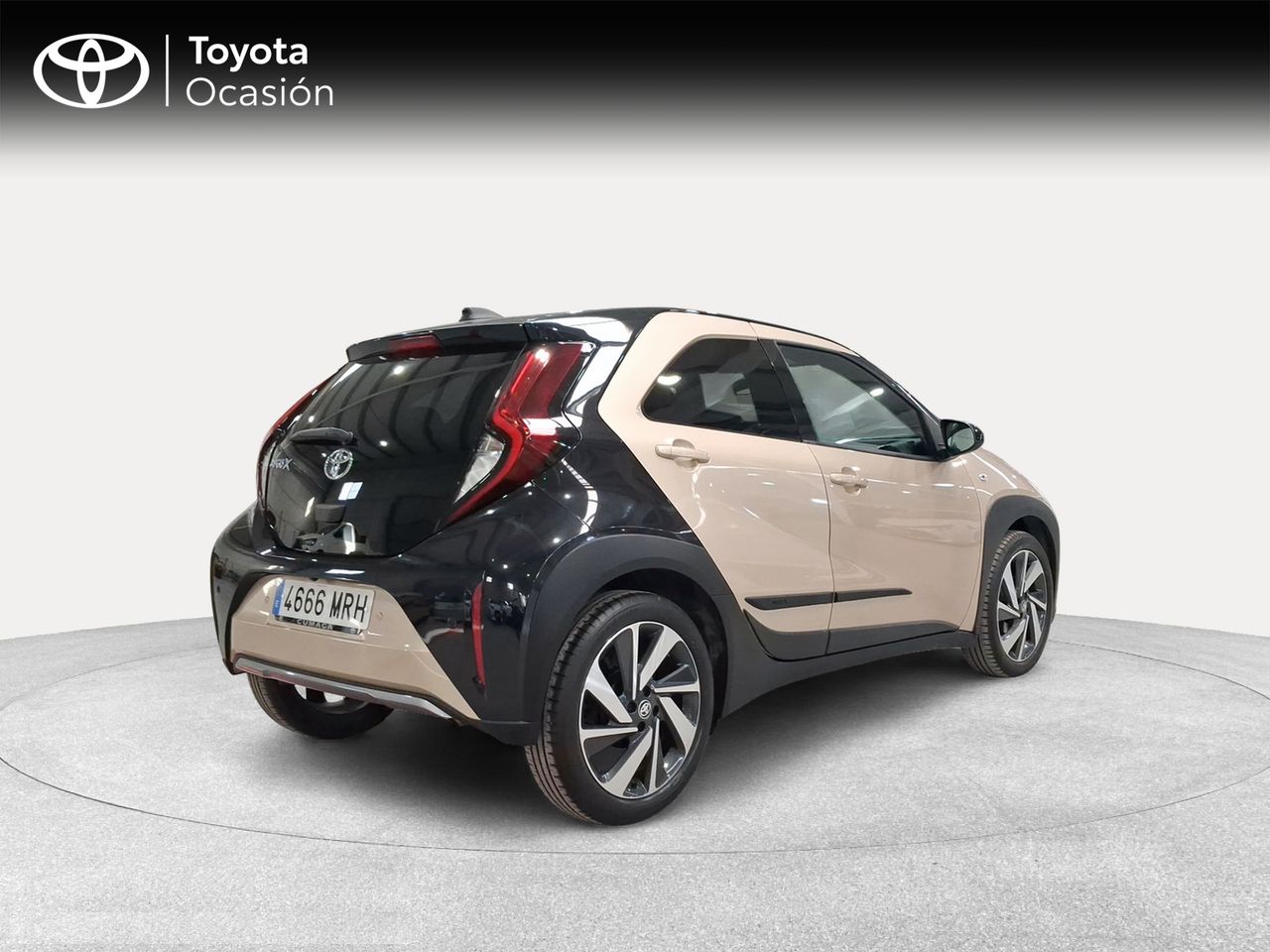 Toyota Aygo X Cross 1.0 VVT-I 72CV Chic CVT  - Foto 19