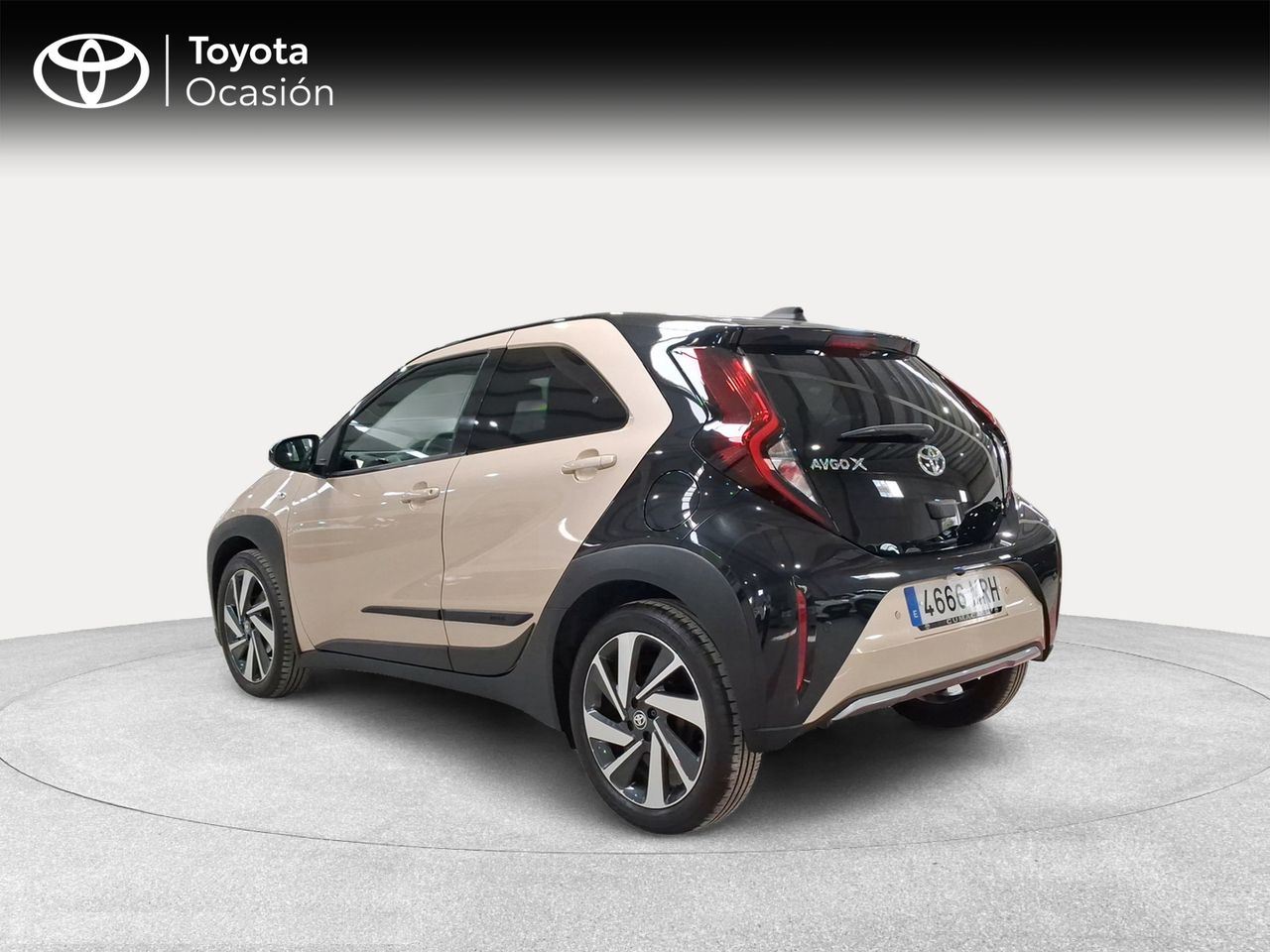 Toyota Aygo X Cross 1.0 VVT-I 72CV Chic CVT  - Foto 3