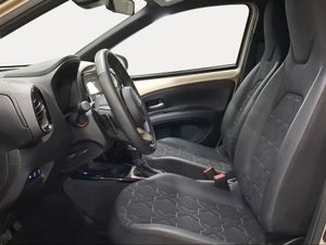 Toyota Aygo X Cross 1.0 VVT-I 72CV Chic CVT  - Foto 13