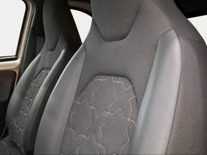 Toyota Aygo X Cross 1.0 VVT-I 72CV Chic CVT  - Foto 22